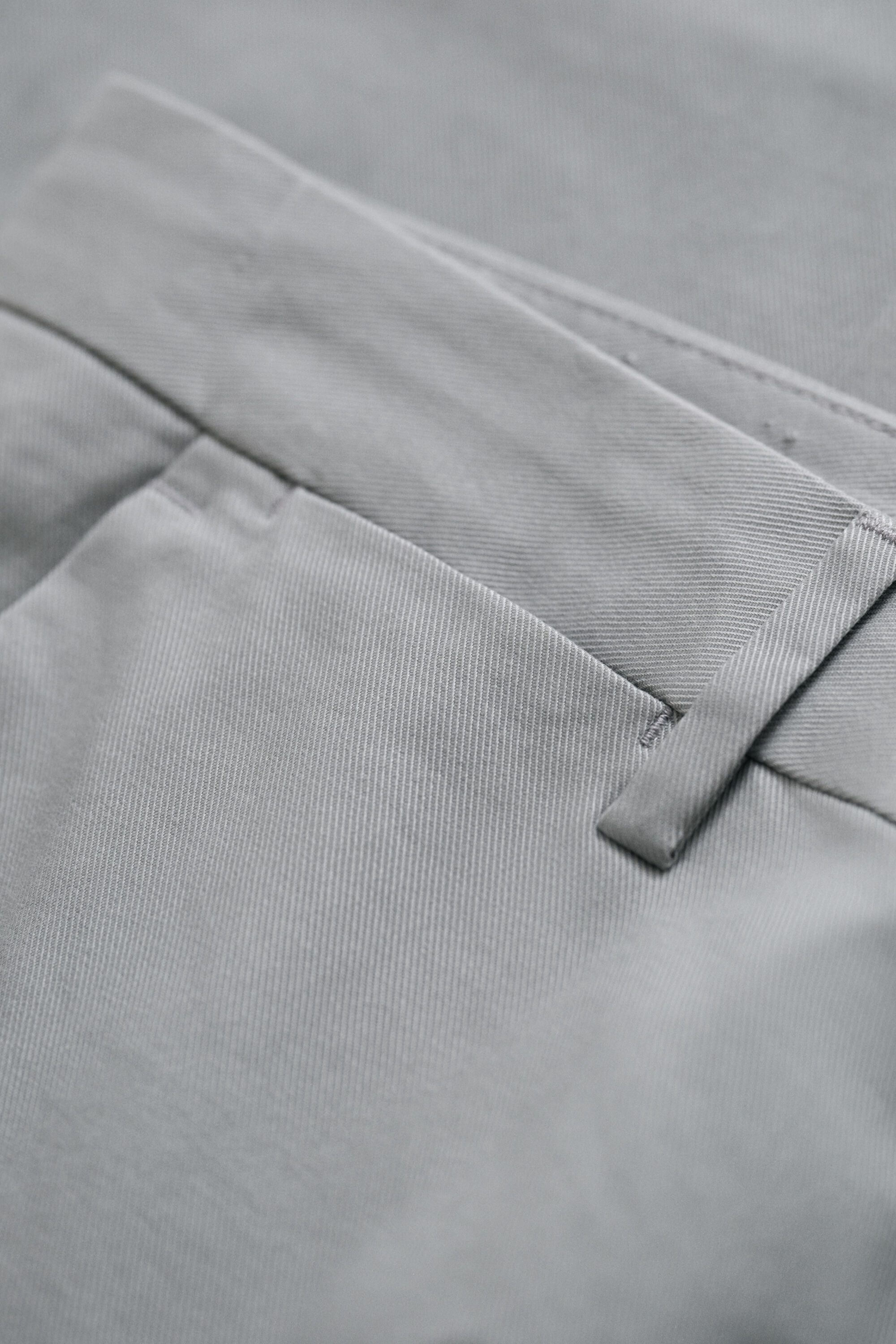 Slim fit ‑mitoitetut siistit chinot