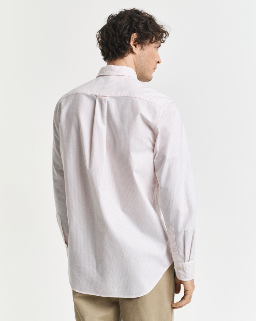 Regular fit ‑mitoitettu pystyraidallinen klassinen oxford-paita