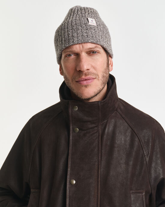 Villasekoitteinen mouliné-pipo