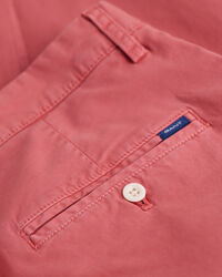 Slim fit ‑mitoitetut Hallden Sunfaded ‑chinot