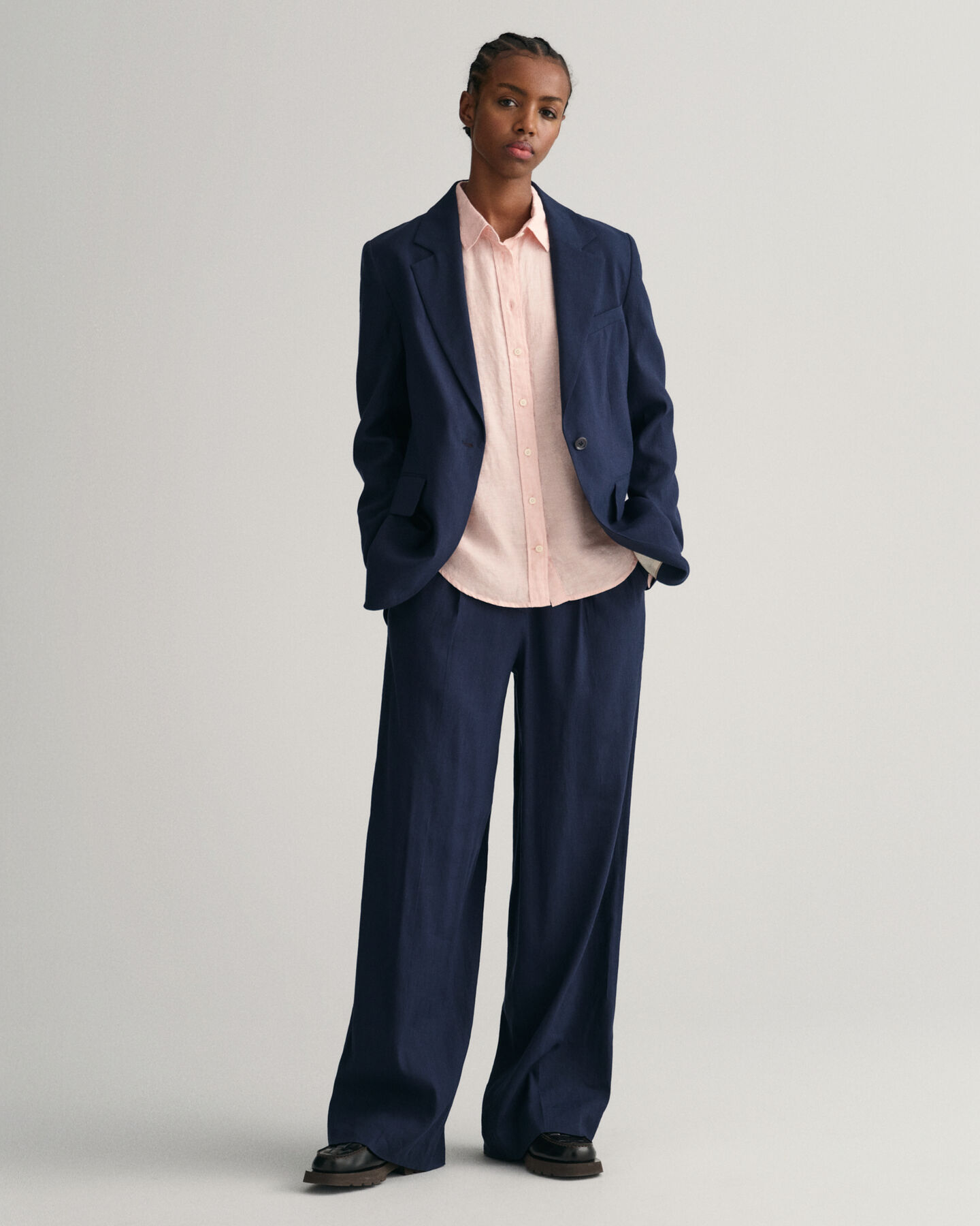 Regular fit ‑mitoitettu pellavainen chambray-paita