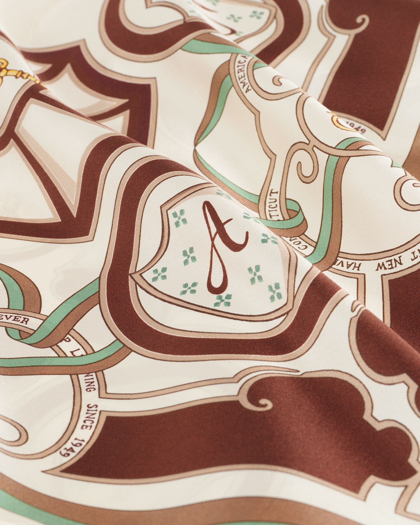 American Luxe ‑silkkihuivi