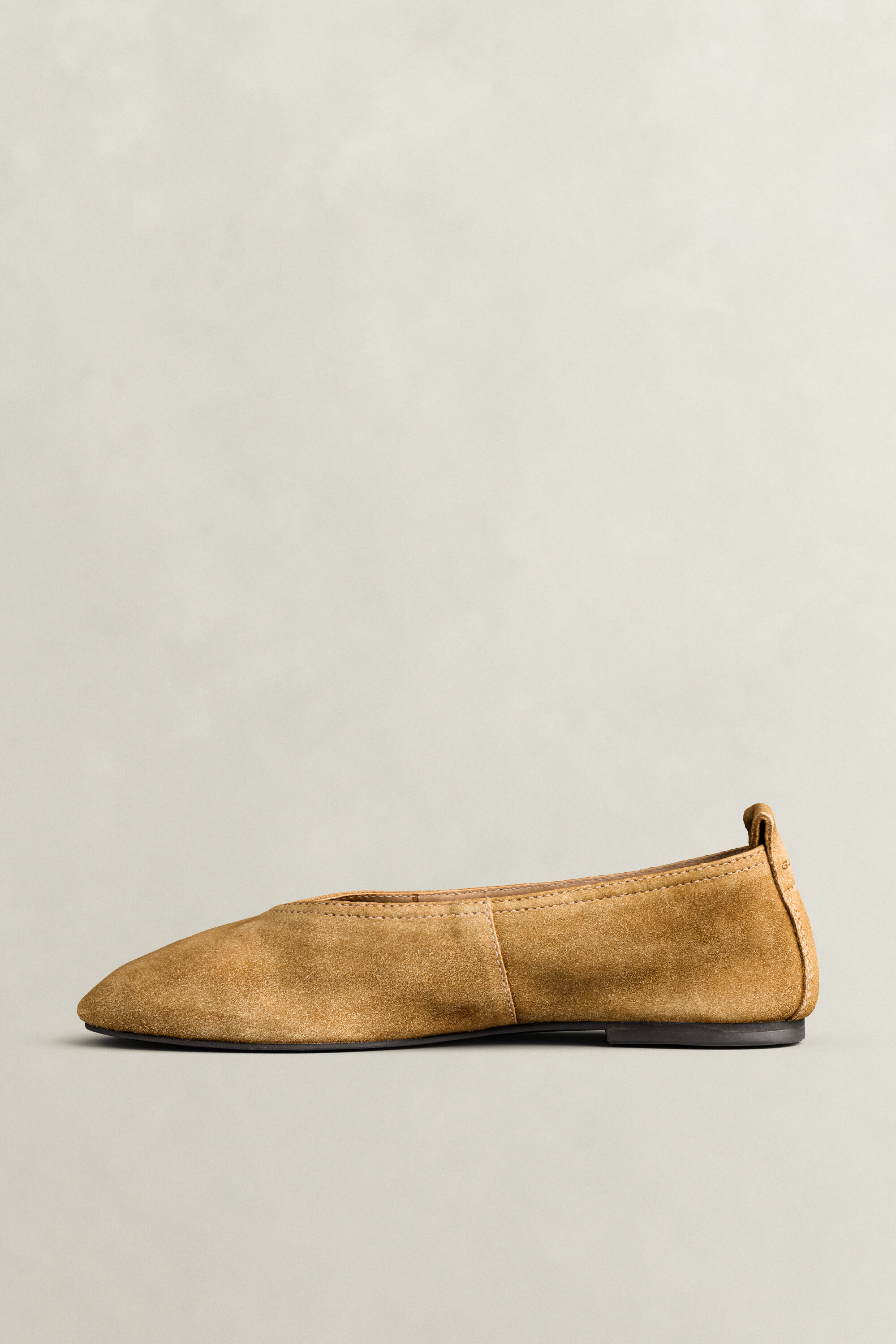 Matalat mokkanahkaiset Chadii-ballerinat