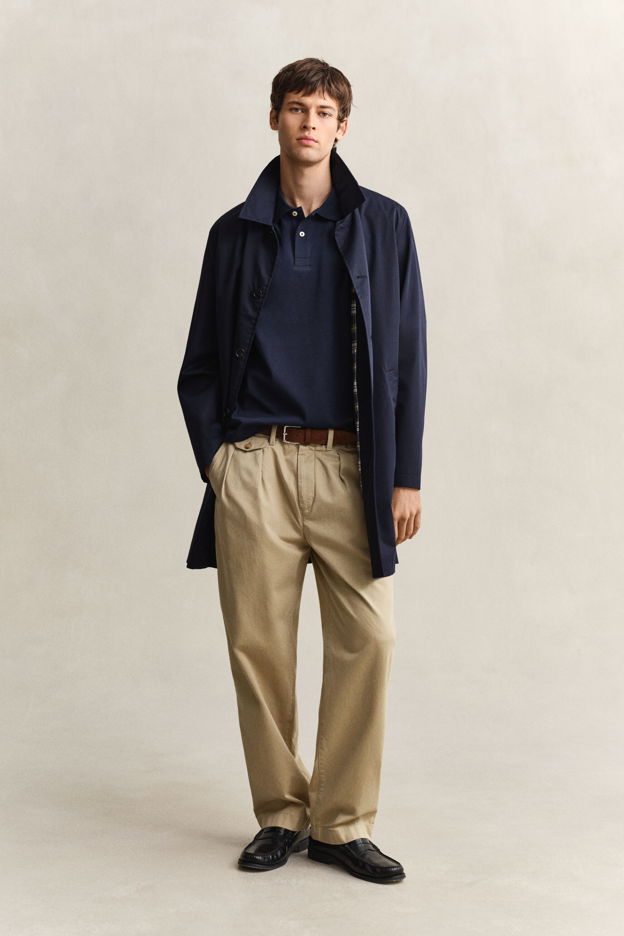 Pikeepaita collegeneulosta