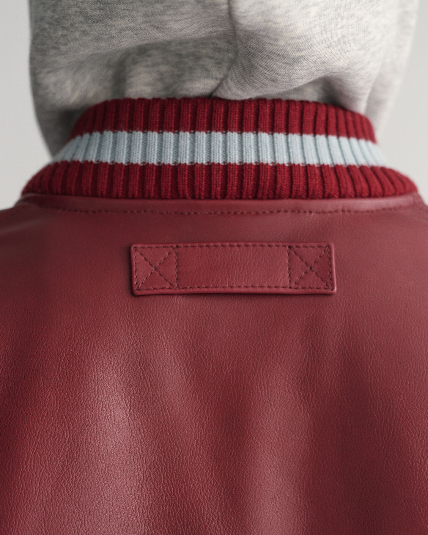 Nahkainen GANT Varsity Jacket ‑takki