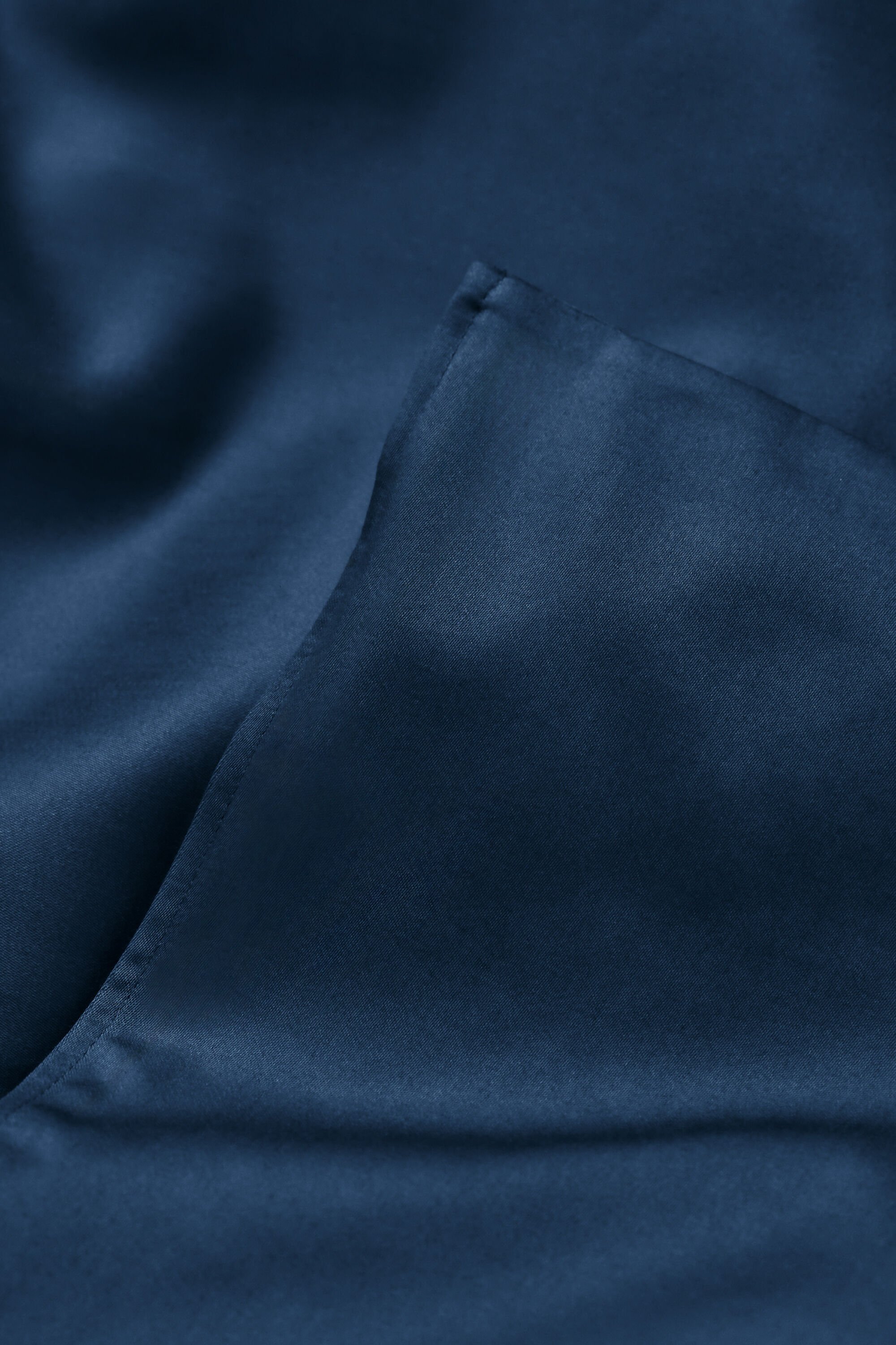 Sateen-pussilakana parivuoteeseen