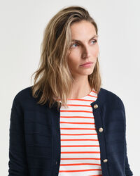 Kohopintainen puuvillaneuletakki