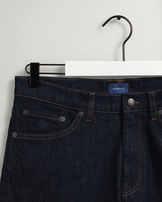 Slim fit ‑mitoitetut Hayes-farkut