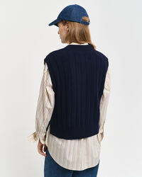 Villainen joustinneuleliivi, v‑pääntie