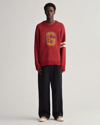 Väljät chinot laskoksilla