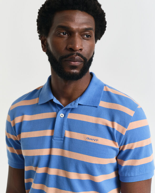 Raidallinen pikeepaita