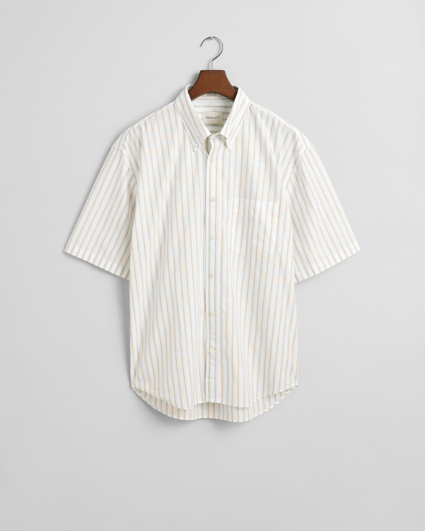 Relaxed&nbsp;fit ‑mitoitettu lyhythihainen Heritage Poplin -raitapaita