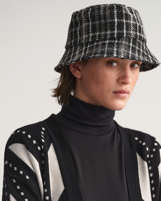 Argyle-neuletakki, v‑p&auml;&auml;ntie