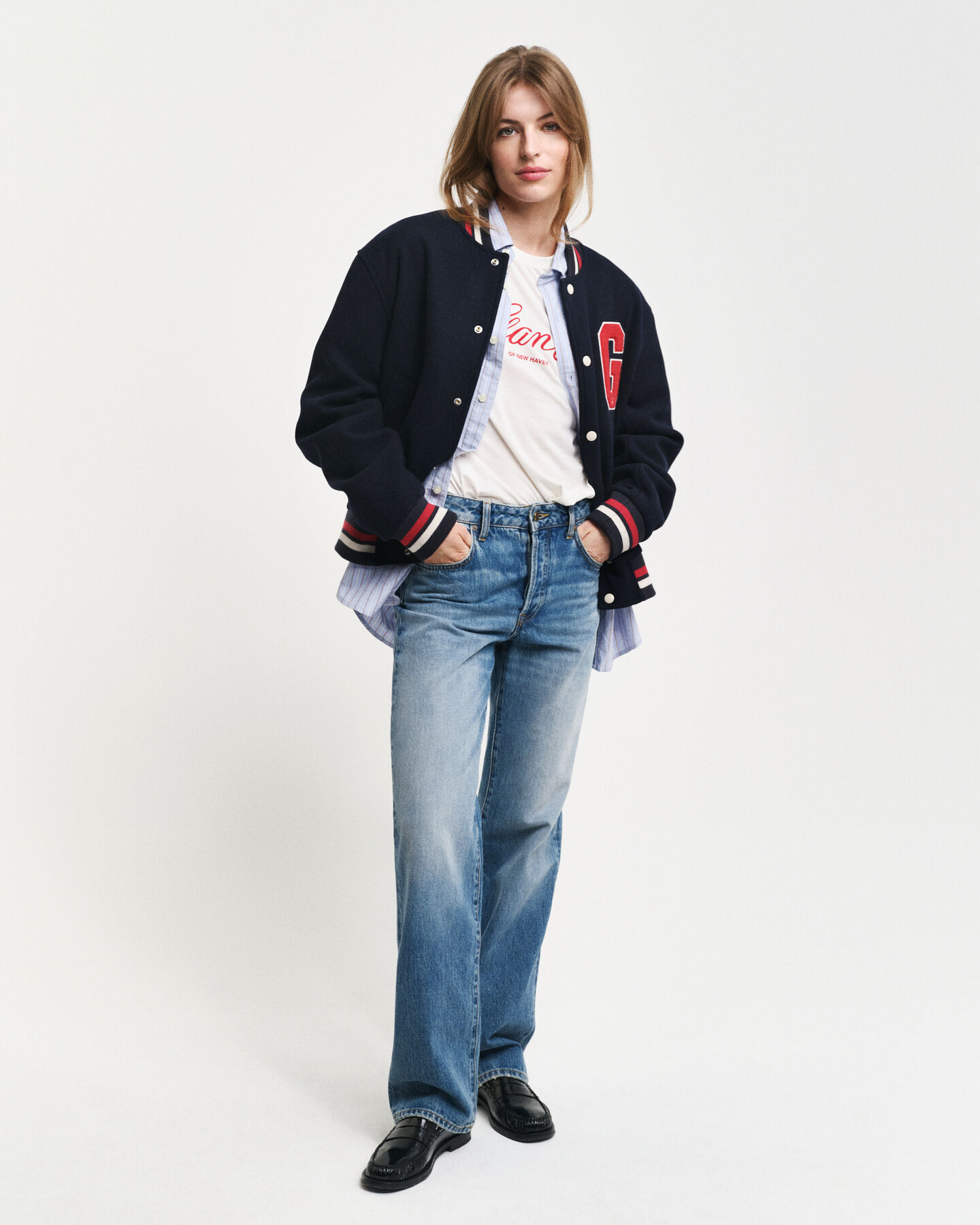 Regular&nbsp;fit ‑mitoitettu raidallinen klassinen oxford-paita