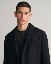 Hyvin istuva klassinen päällystakki villasta