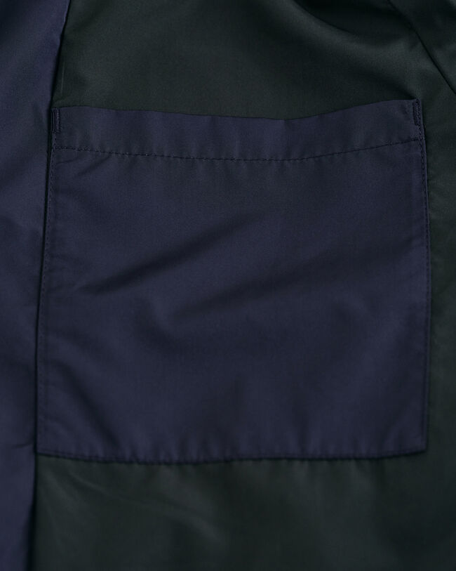 Kevyt Hampshire-takki