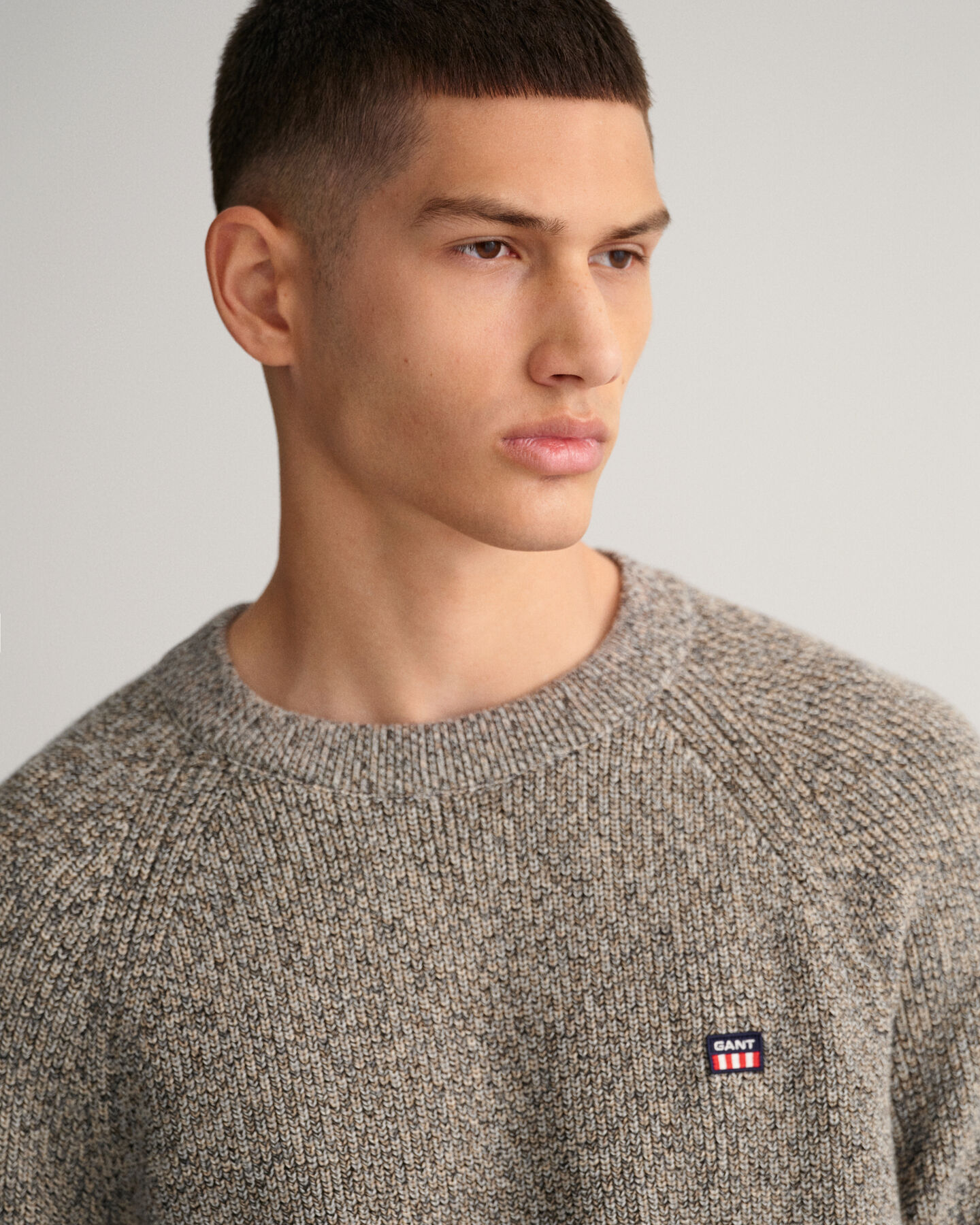 Twisted-puuvillaneulepusero, py&ouml;re&auml; p&auml;&auml;ntie