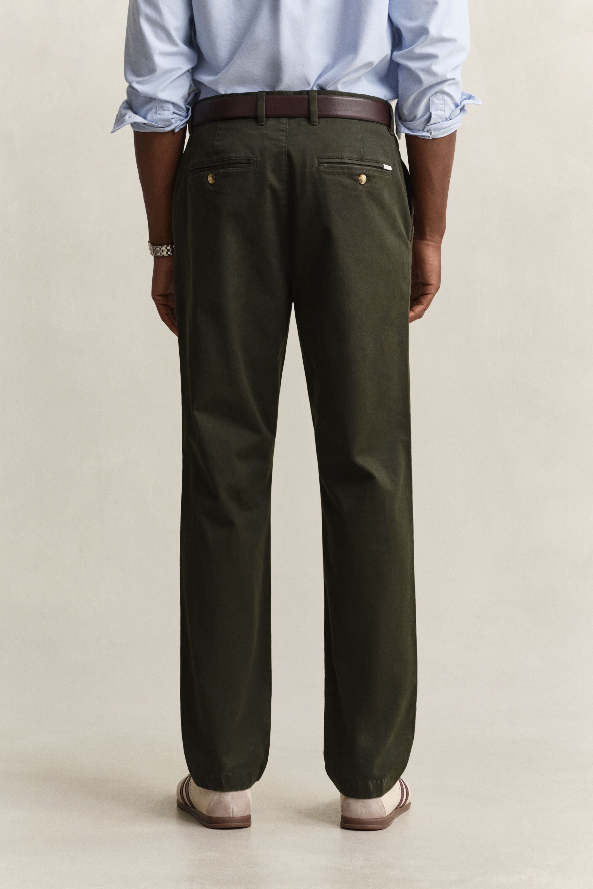Regular fit ‑mitoitetut klassiset chinot