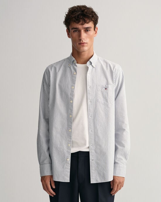 Regular fit ‑mitoitettu pystyraidallinen oxford-paita