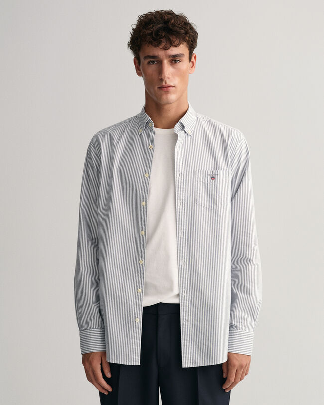 Regular fit ‑mitoitettu pystyraidallinen oxford-paita