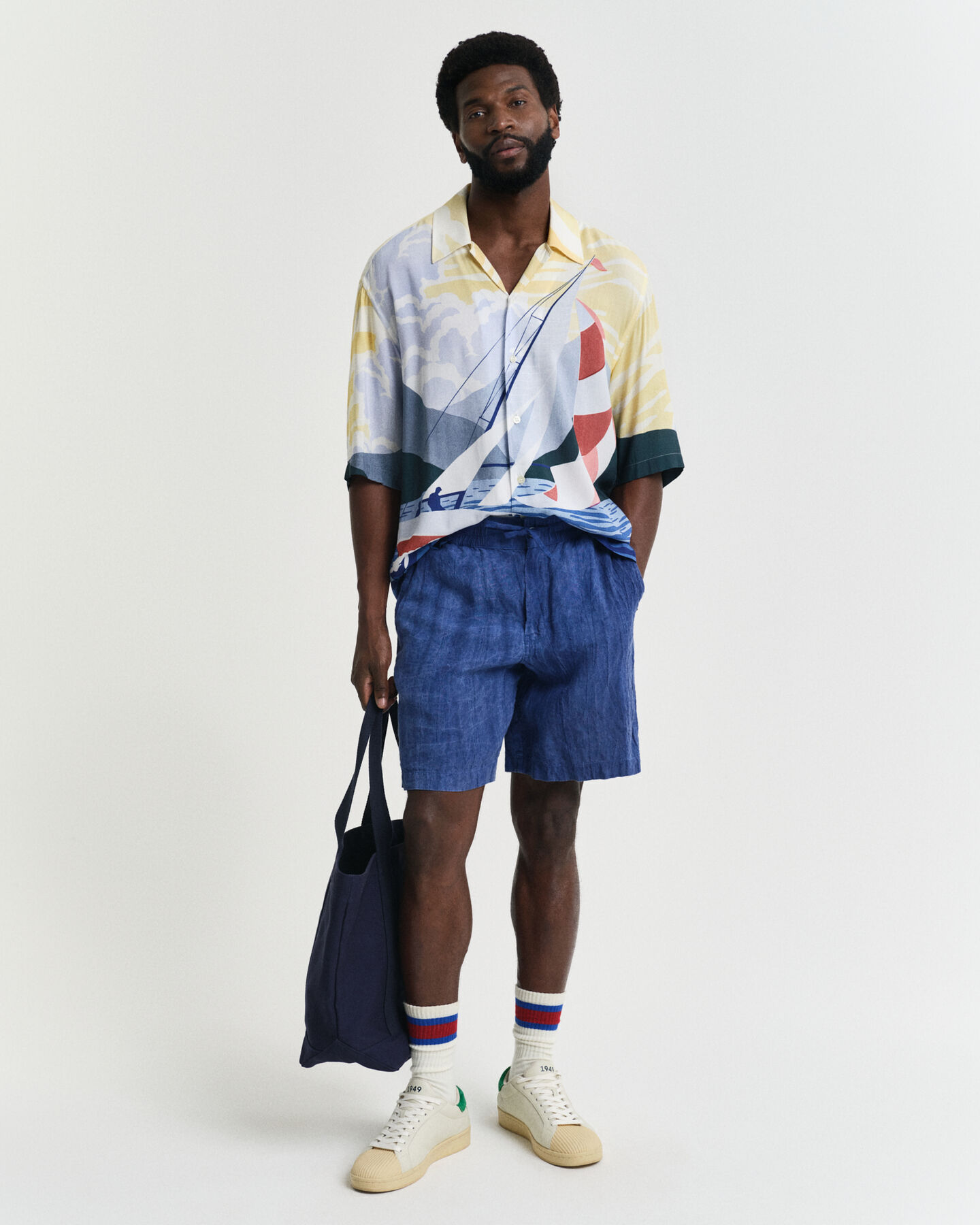 Relaxed fit ‑mitoitettu lyhythihainen Sailing Scene -paita