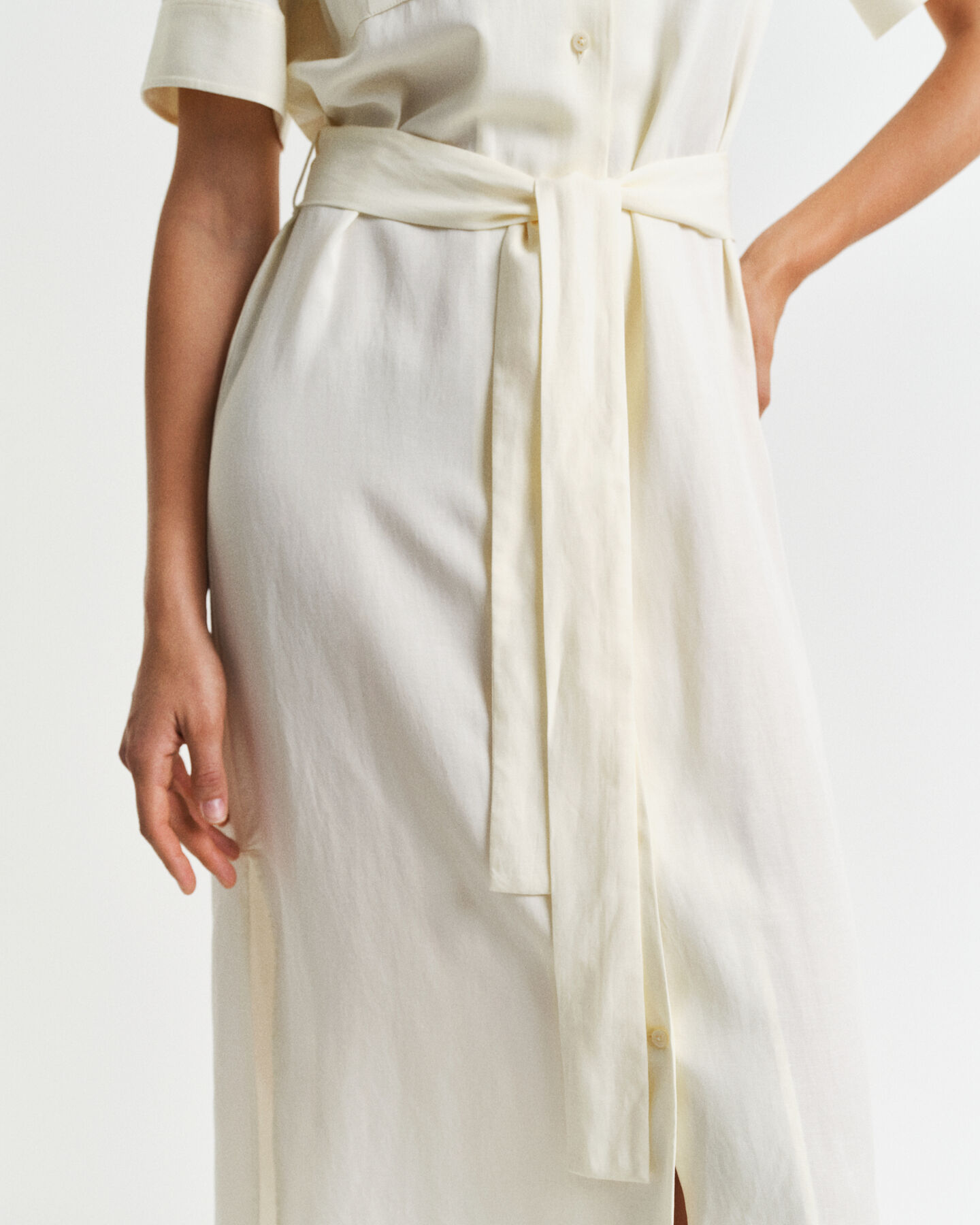 Regular fit ‑mitoitettu taskumekko