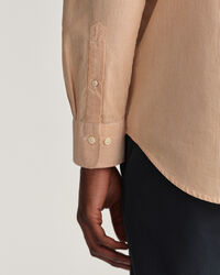 Regular fit ‑mitoitettu pystyraidallinen paita broadcloth-kankaasta