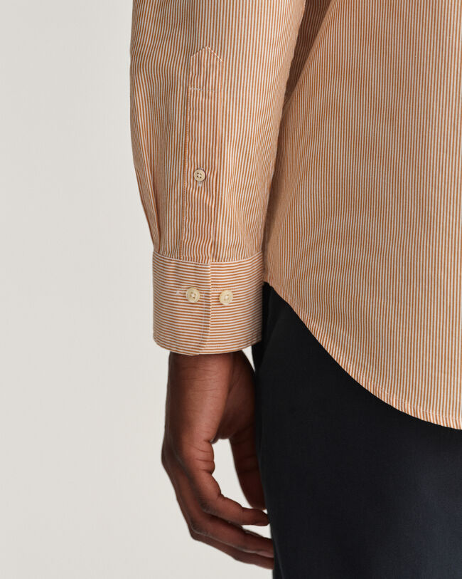 Regular fit ‑mitoitettu pystyraidallinen paita broadcloth-kankaasta