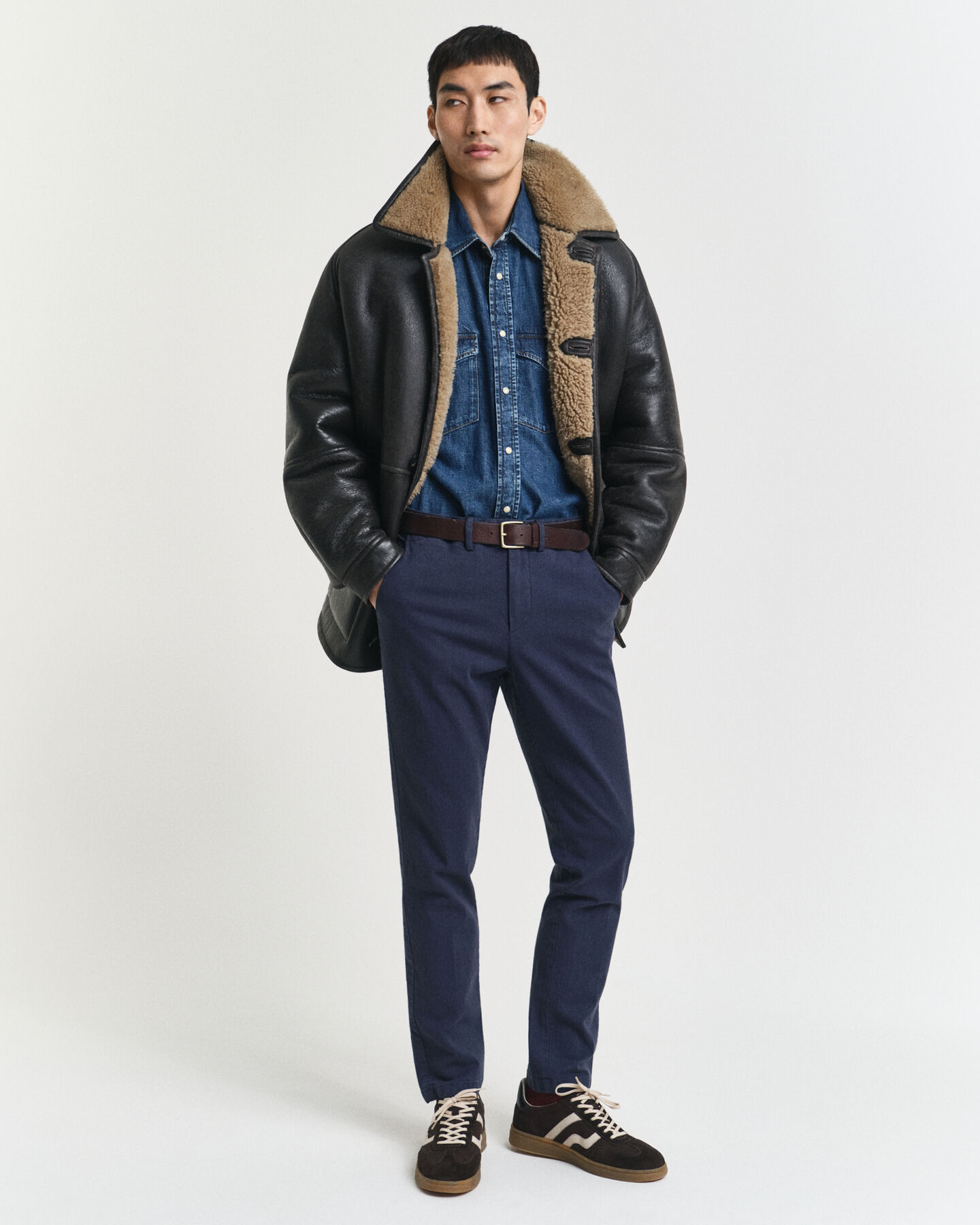 Slim fit ‑mitoitetut kalanruotokuvioiset puuvillahousut