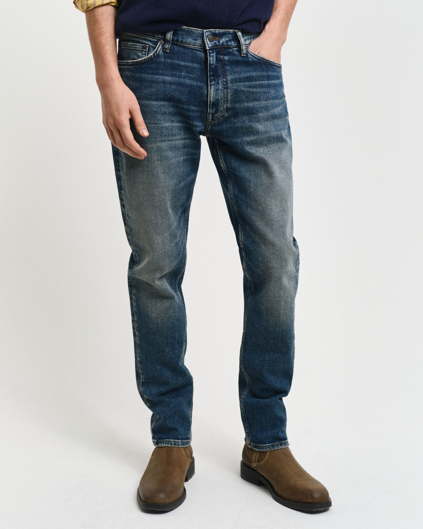 Slim&nbsp;fit ‑mitoitetut Vintage Wash ‑farkut