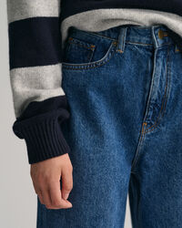 Teen Girls ‑malliston leve&auml;lahkeiset farkut