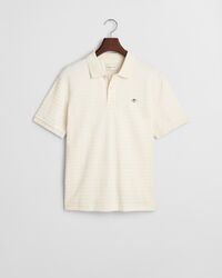 Kohokuvioitu raidallinen pikeepaita