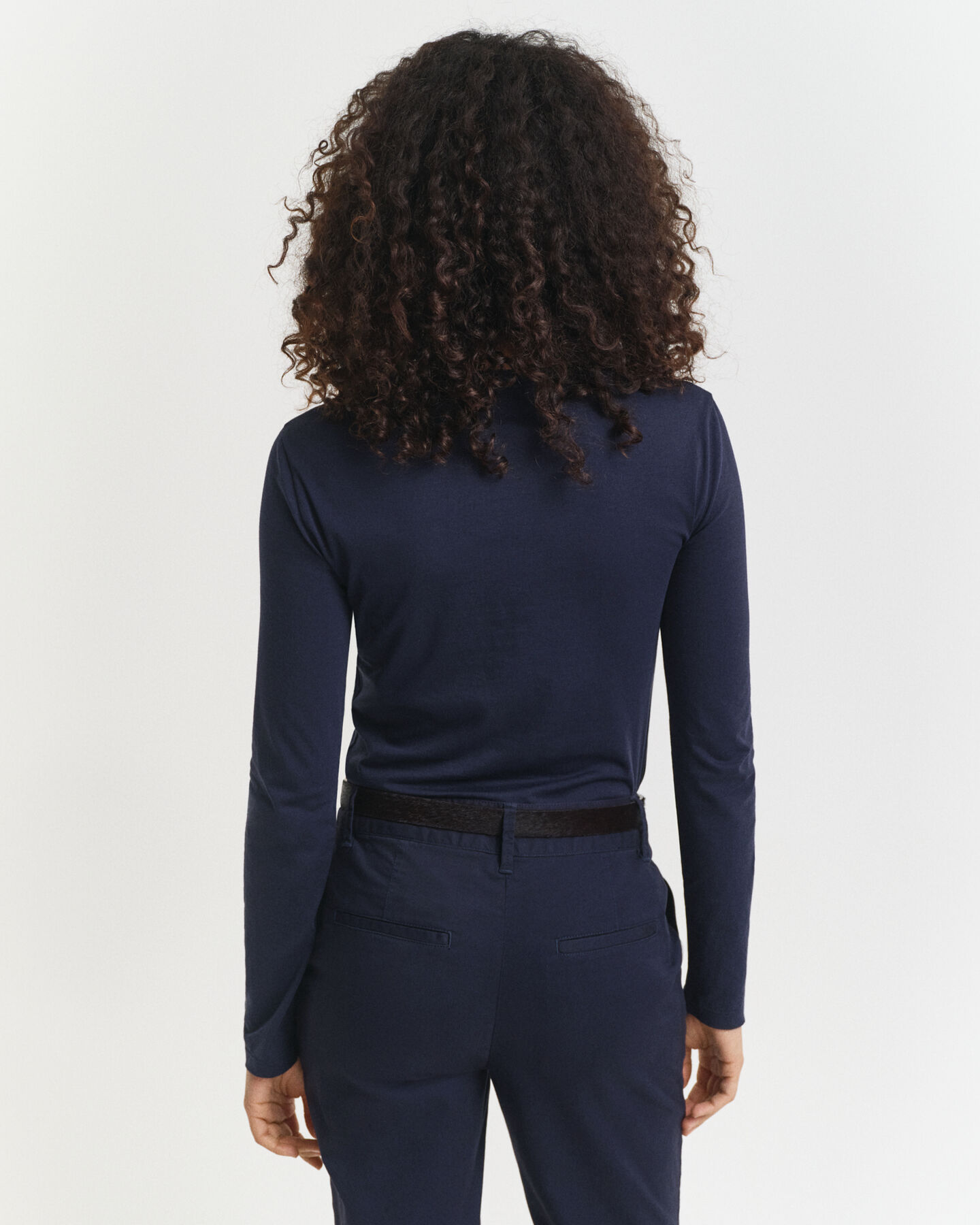 Kevyt pitkähihainen puuvilla-t-paita