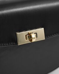 Nahkainen olkalaukku