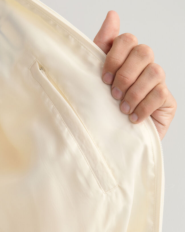 Satiininen GANT Varsity Jacket