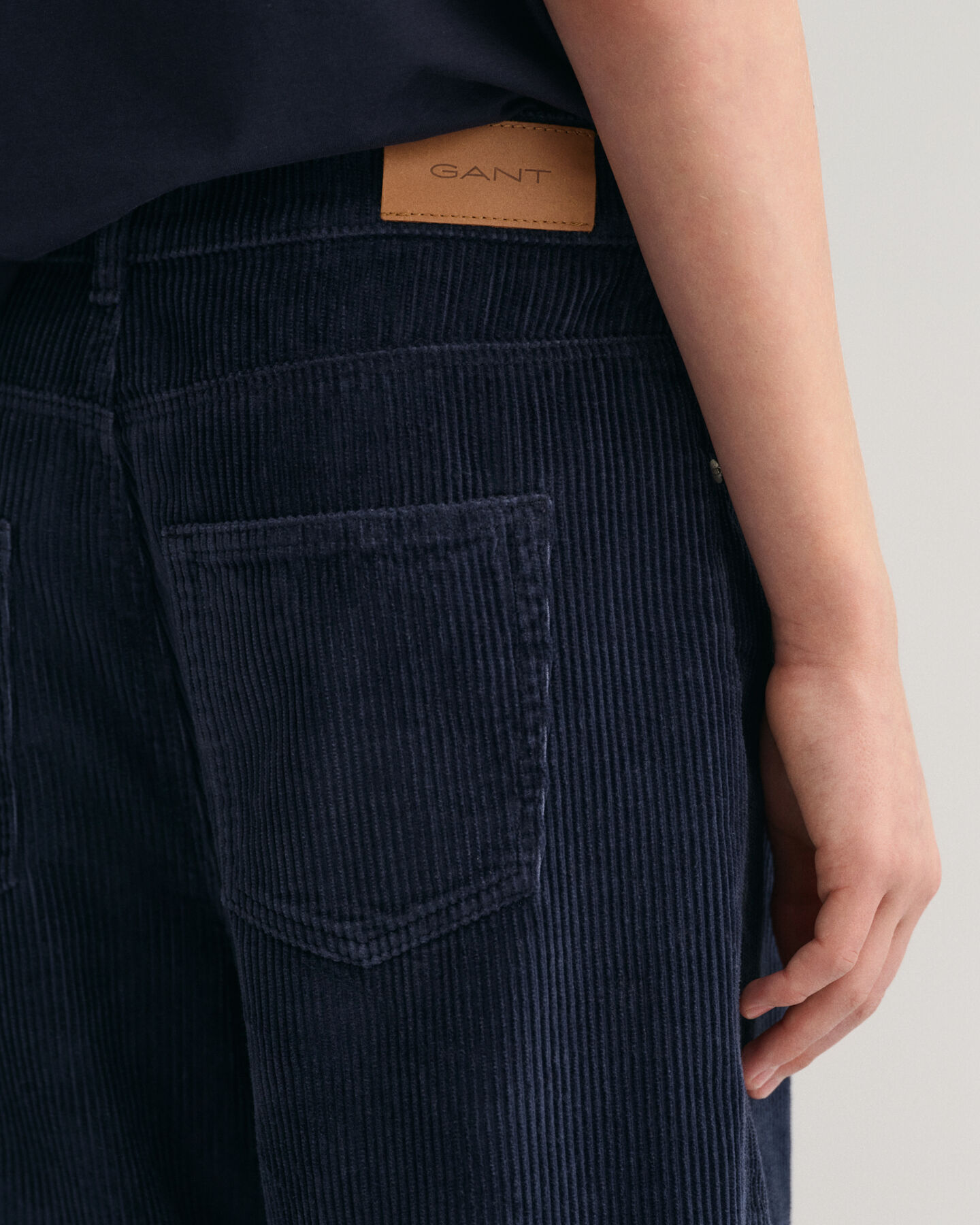 Teen Boys ‑malliston loose fit -mitoitetut vakosamettihousut