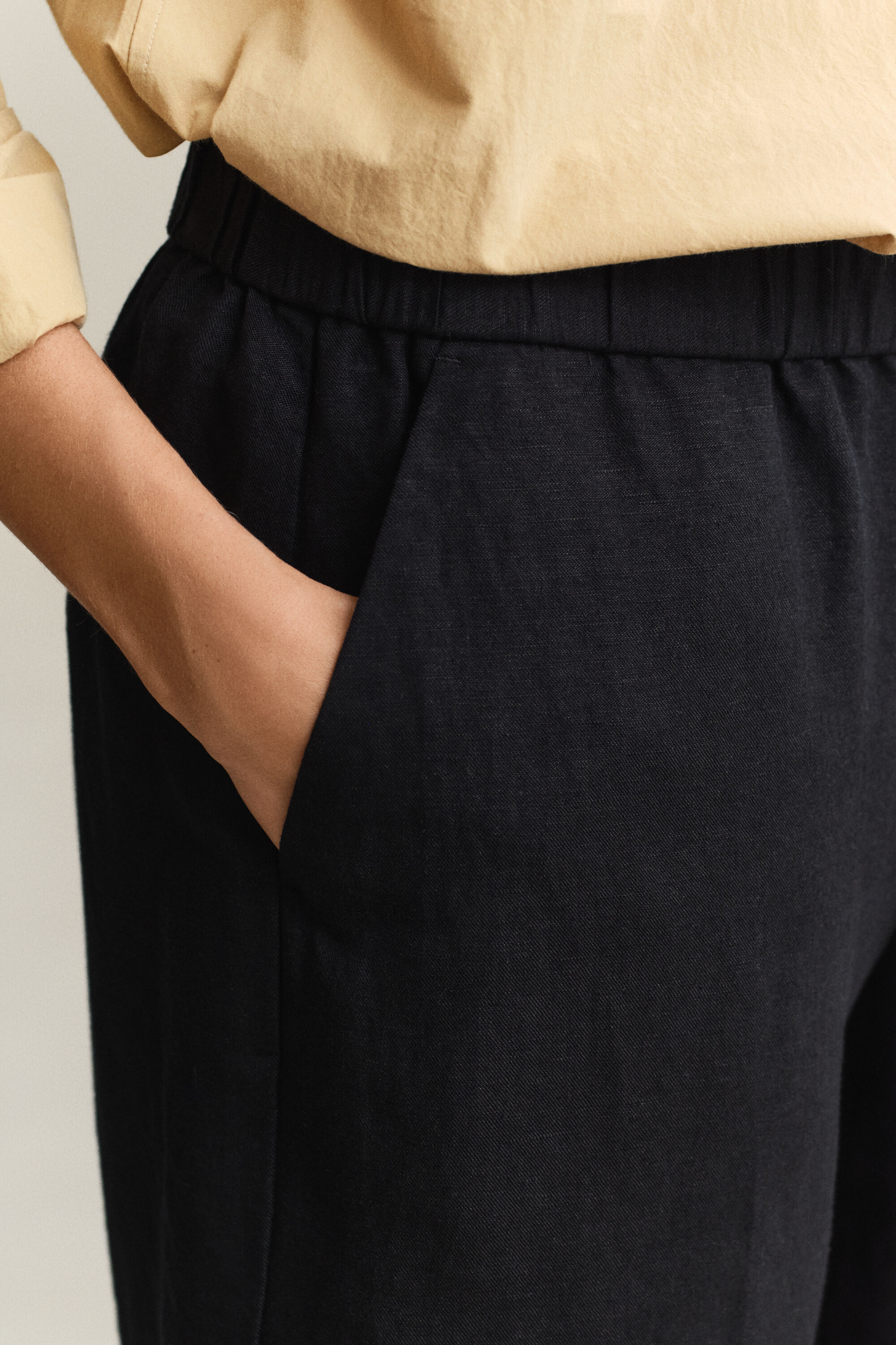 Pellavasekoiteshortsit