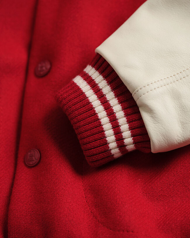 Wrangler x GANT ‑malliston Varsity Jacket ‑takki