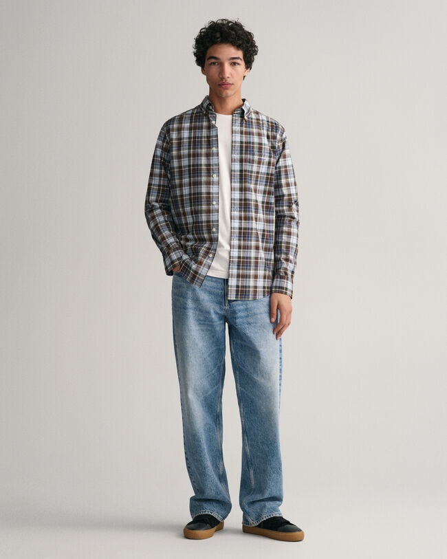 Regular&nbsp;fit ‑mitoitettu popliinipaita keskikokoisella ruutukuosilla