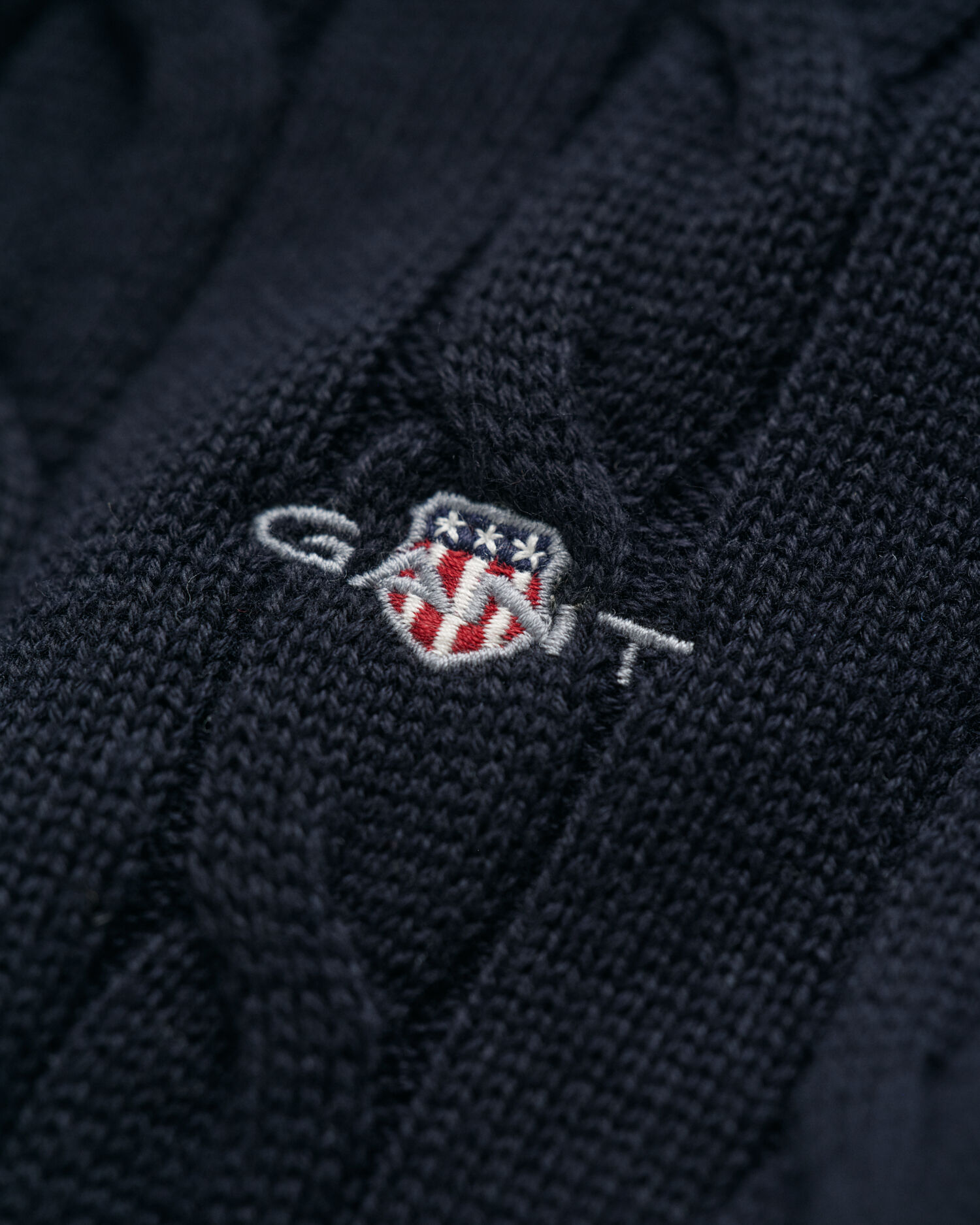 Teens-malliston vetoketjukauluksellinenpalmikkoneule puuvillaa