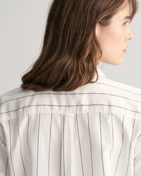 Relaxed&nbsp;fit ‑mitoitettu raidallinen lyhythihainen Luxury-oxford-paita