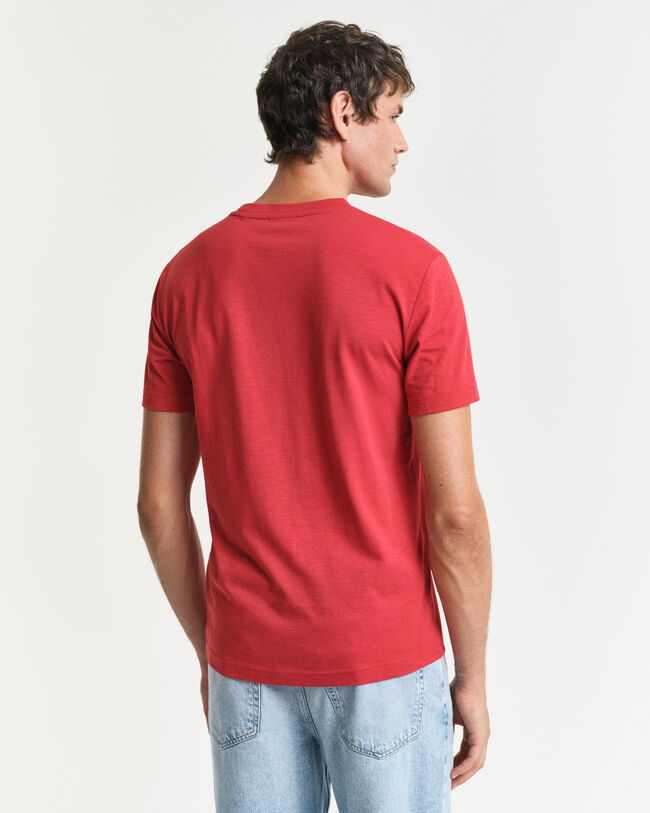 Kontrastivärinen taskullinen t‑paita