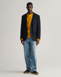 Furry-palmikkoneule, jossa pyöreä pääntie