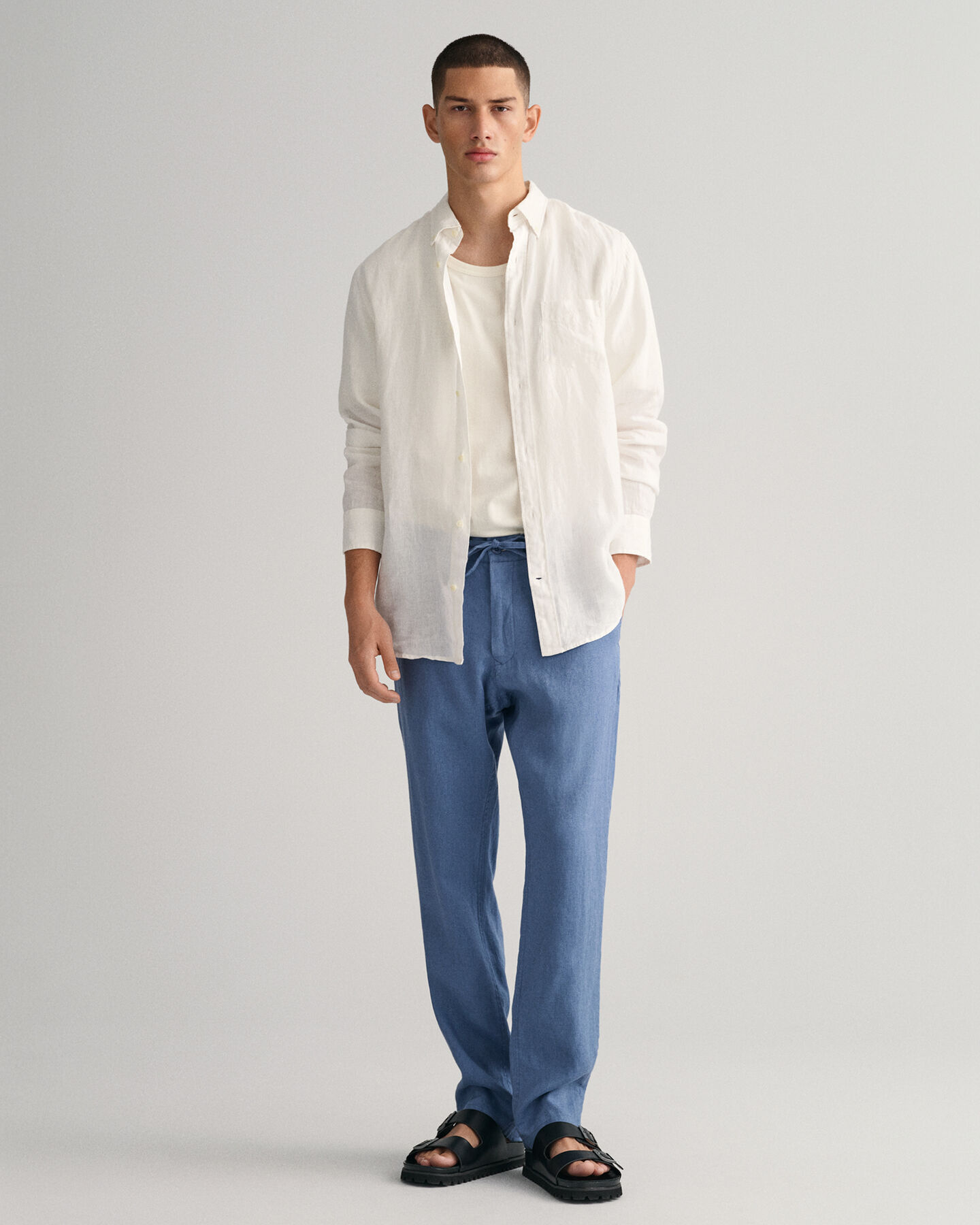 Relaxed fit ‑mitoitetut kiristysnyörilliset pellavahousut