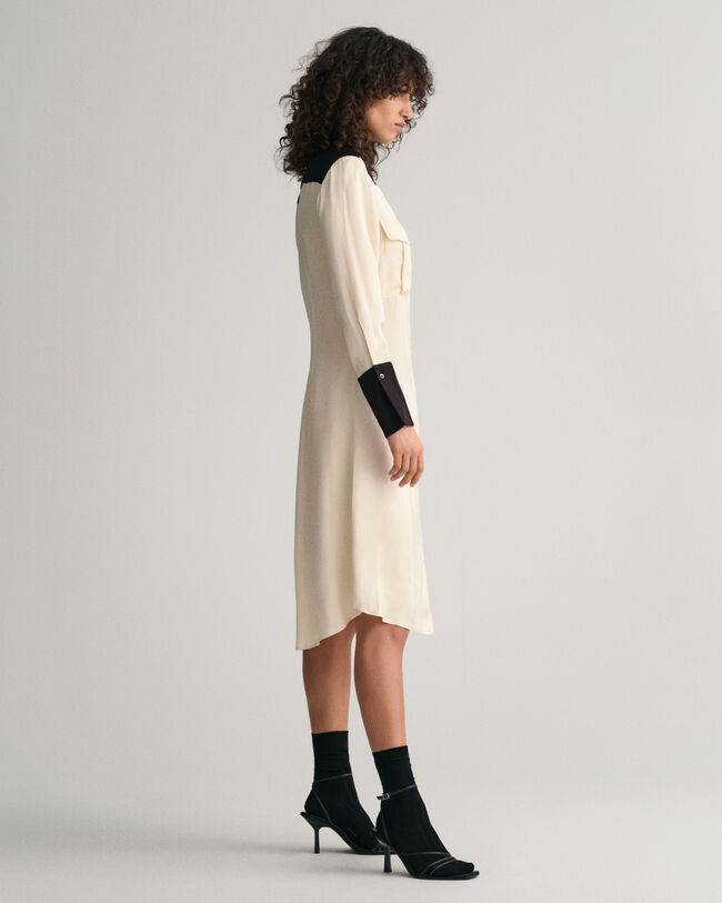 Kontrastiv&auml;rinen paitamekko