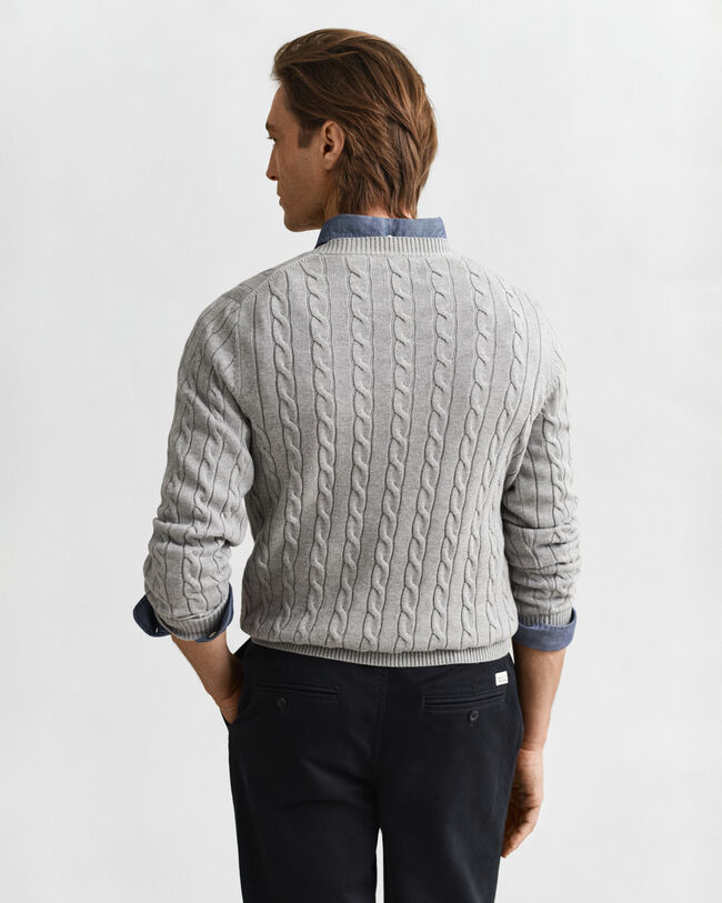 Puuvillainen palmikkoneulepusero, pyöreä pääntie