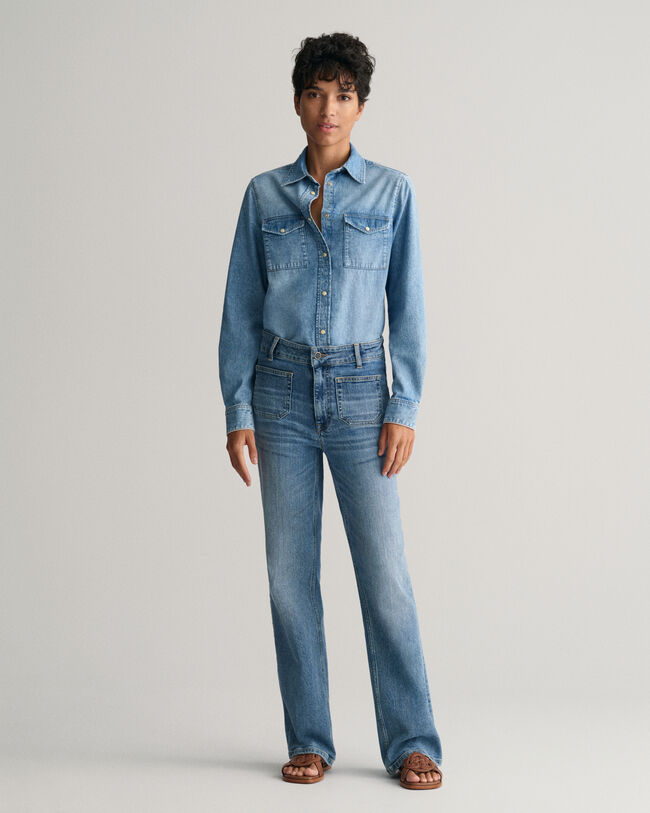 Regular fit ‑mitoitettu farkkupaita