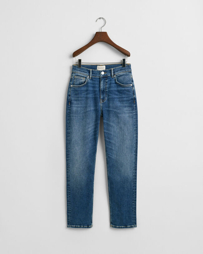 Slim fit ‑mitoitetut nilkkapituiset farkut