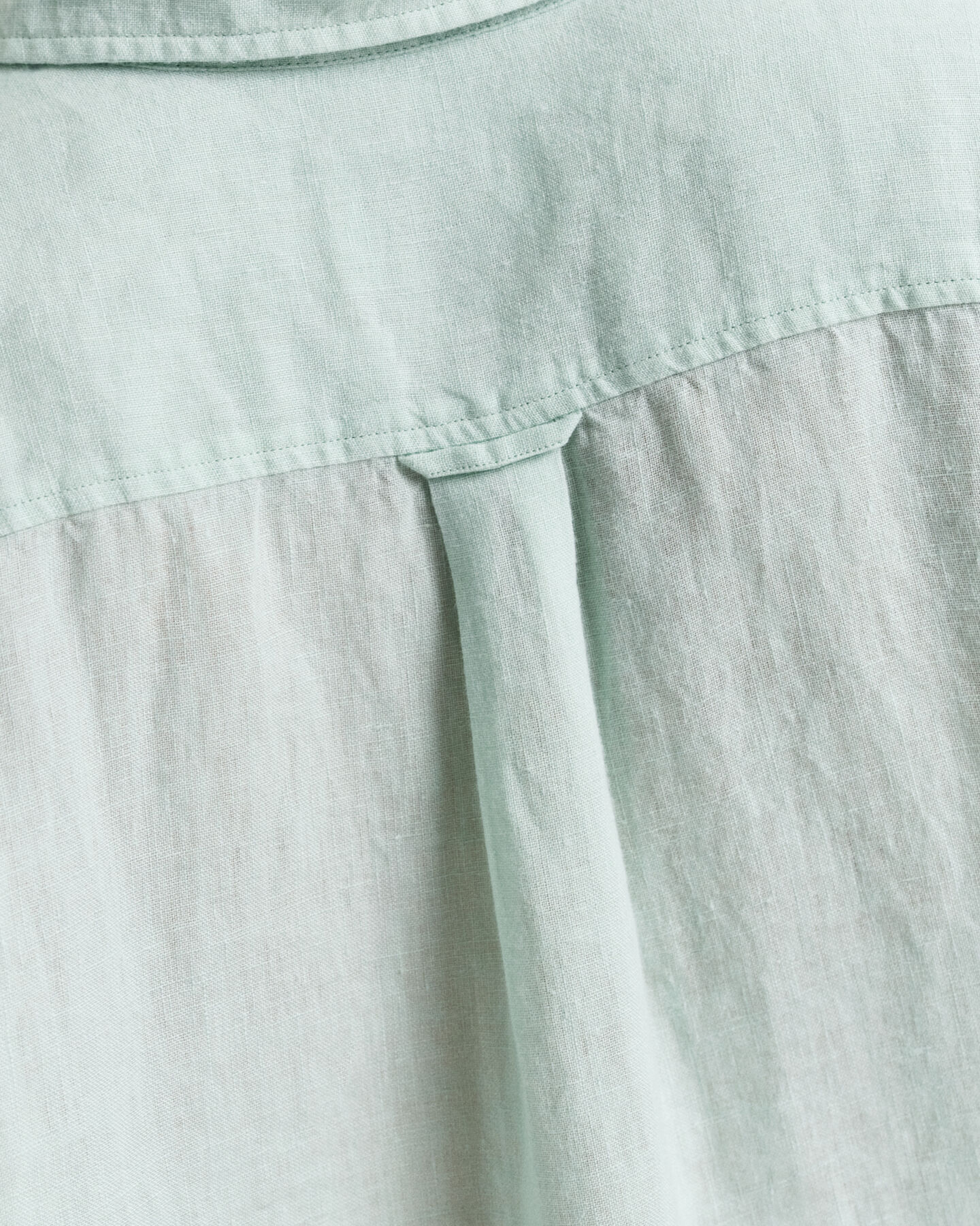 Relaxed fit ‑mitoitettu pellavapaita