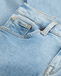 Kids-malliston slim&nbsp;fit ‑mitoitetut GANT-farkut